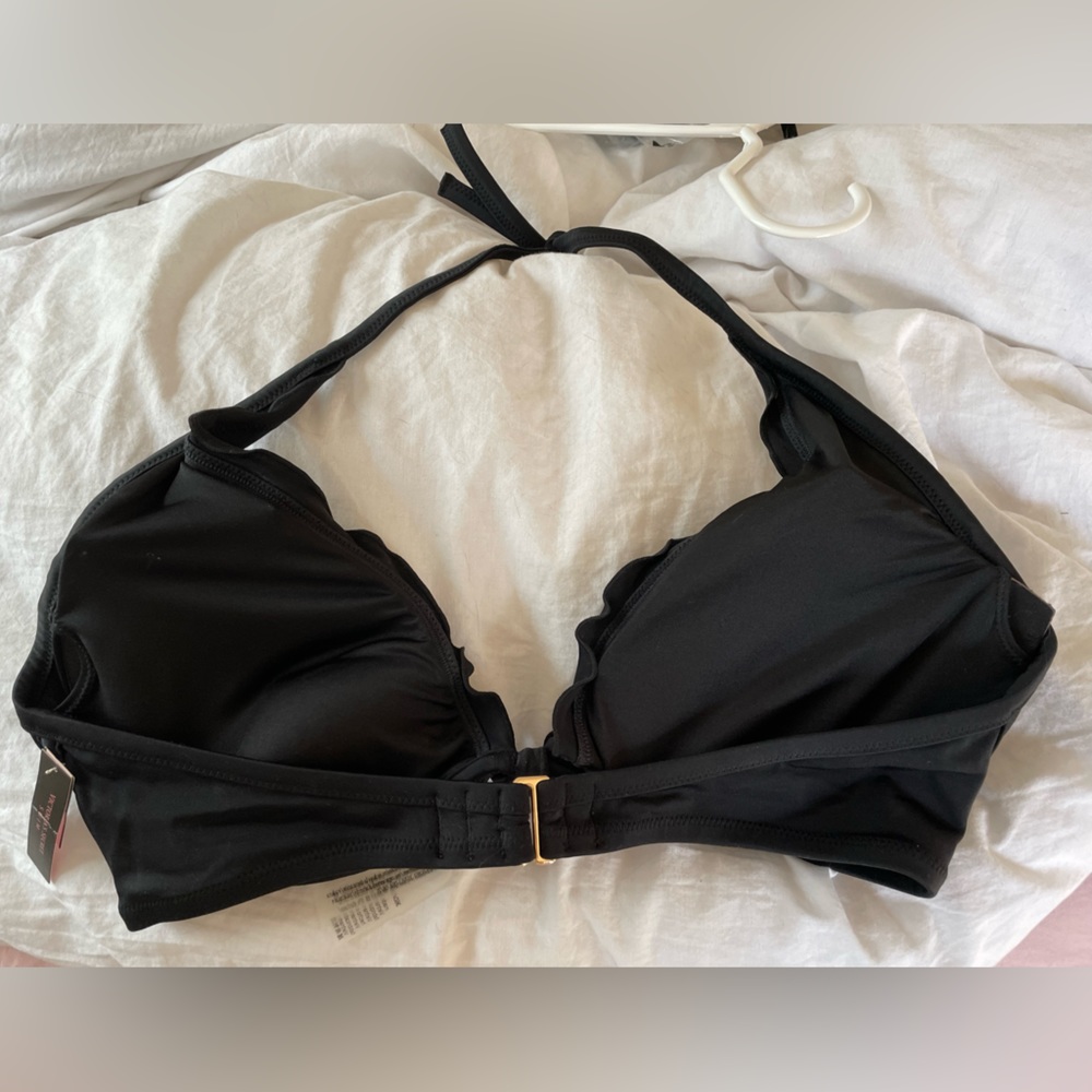NWT Victoria’s Secret swim top